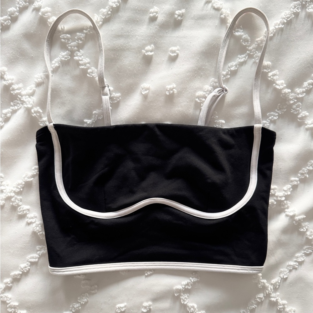 ALO yoga Airbrush Streamlined Bra Tank - Black/White